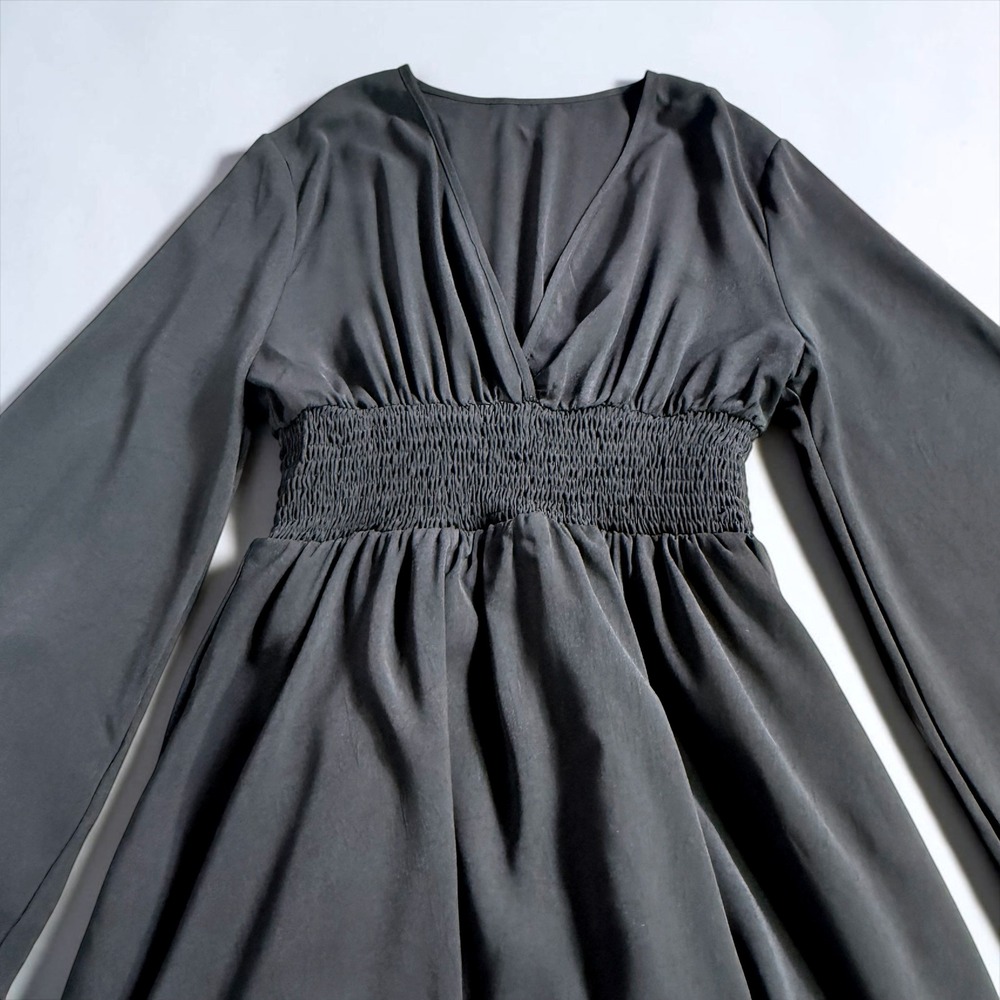 Black V-Neck Smocked Waist Bell Sleeve Ruffle Mini Dress Womens Medium - Picture 3 of 9